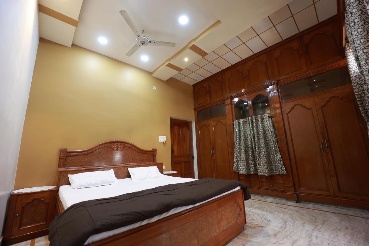Kapoor Sahab Homestay : It'S A Home Away From Home. Varanasi Luaran gambar