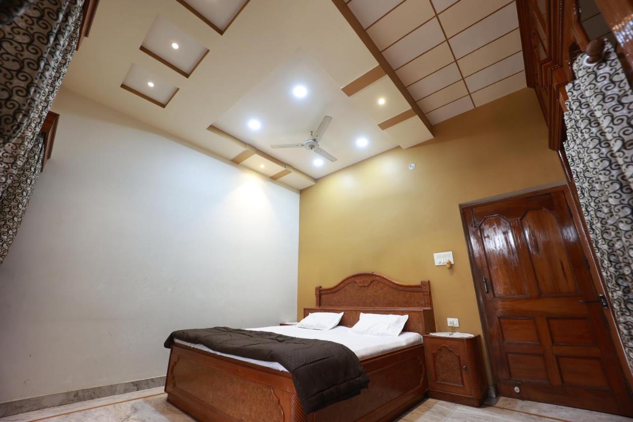 Kapoor Sahab Homestay : It'S A Home Away From Home. Varanasi Luaran gambar